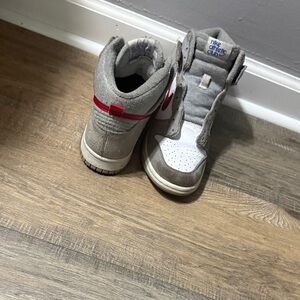 Nike Kids Sneakers - Gray and Red